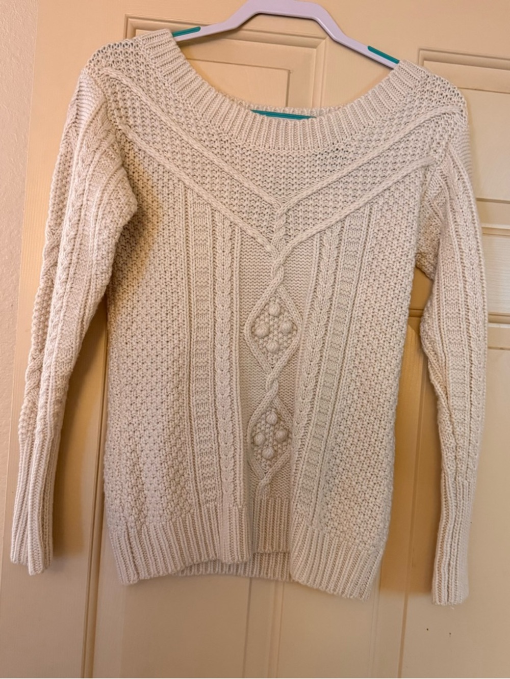 Moda international Cozy Cream Cable Knit Women's Sweater
